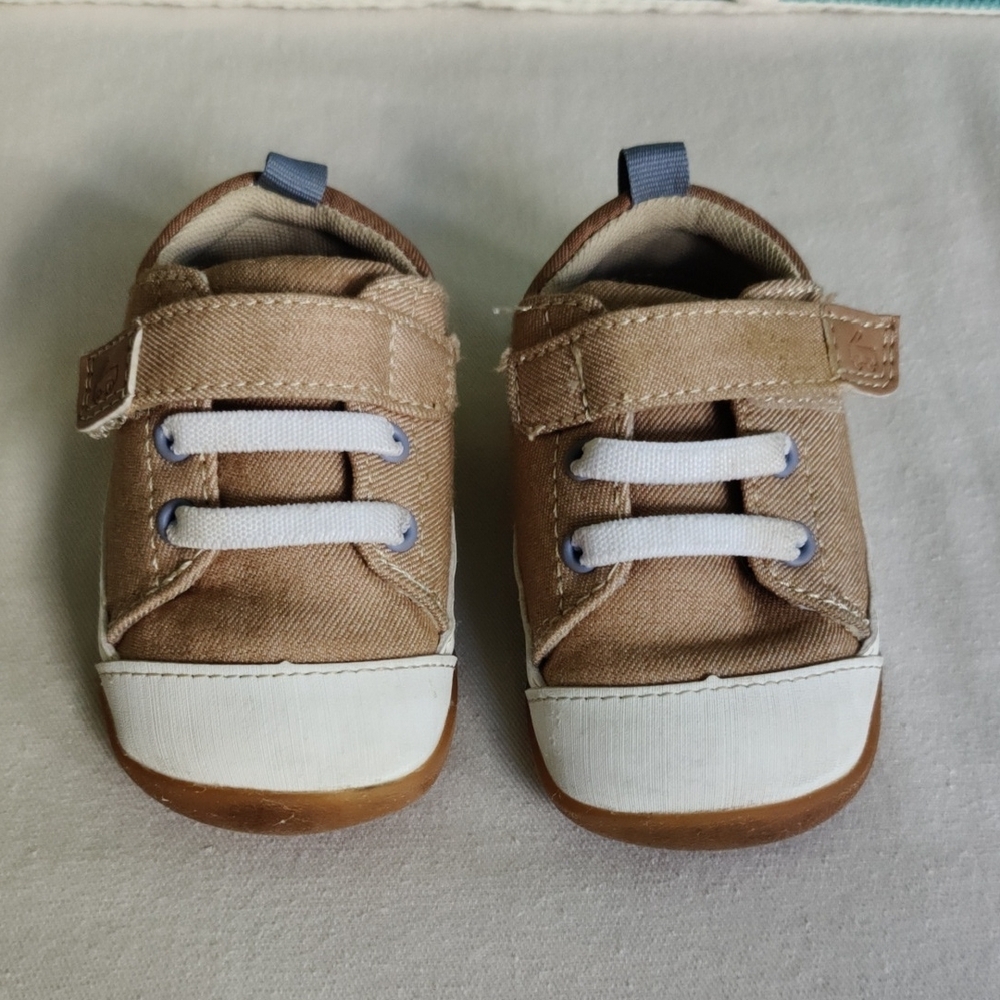 See Kai Run Tan and White Kids Sneakers - Picture 5 of 6